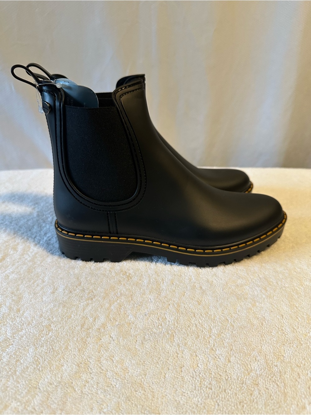 Igor Black Chelsea Rain Boots Waterproof Women’s Size 8 EU 38 New Spain - Picture 2 of 9